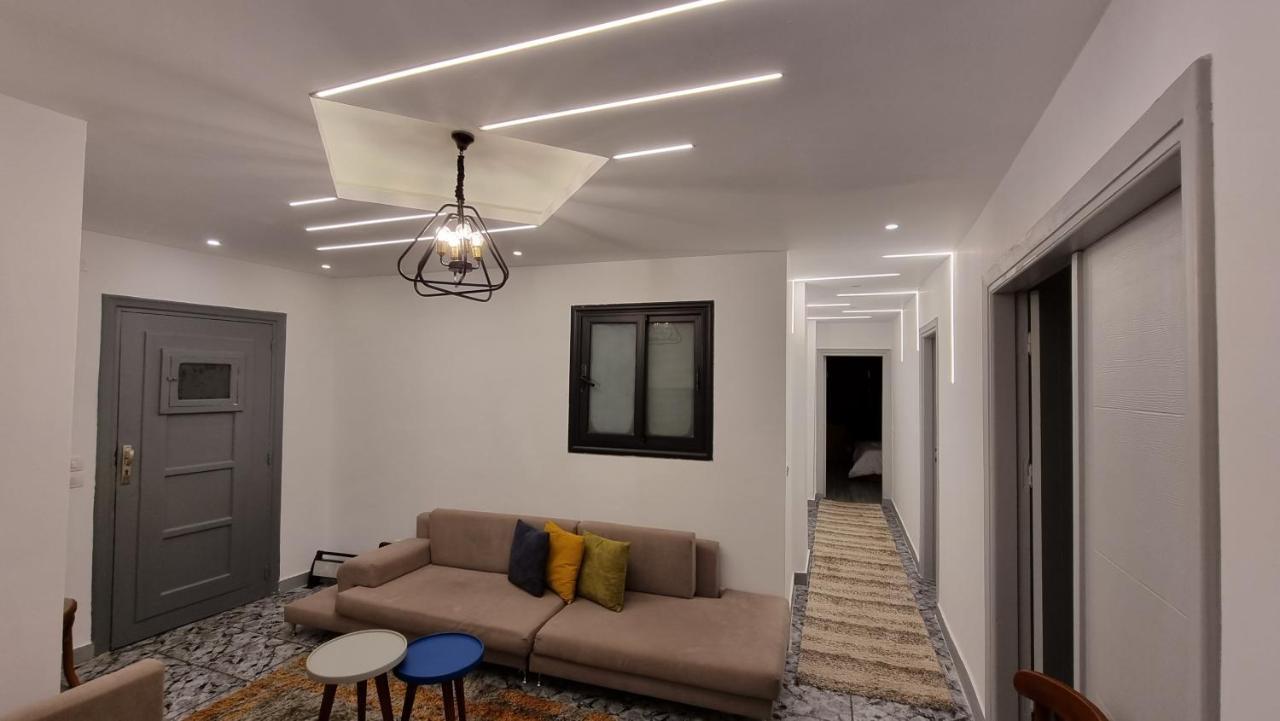 Alex Gate - Families Only Apartment